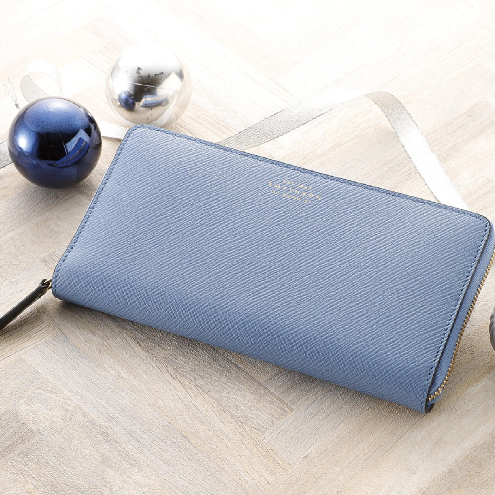 写真の商品名、商品概要など